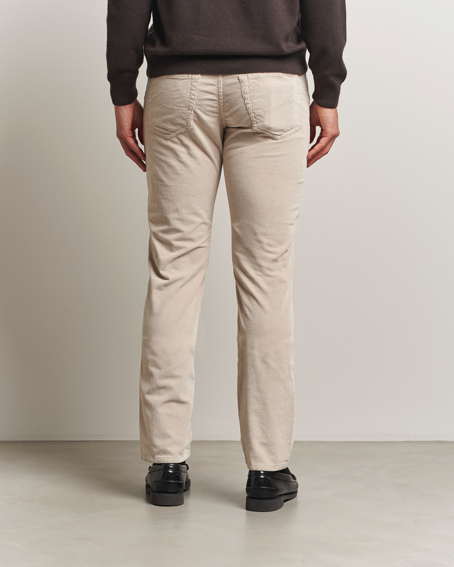 Hombres | Pantalones | Jacob Cohën | Bard 5-Pocket Medium Corduroy Trousers Off White
