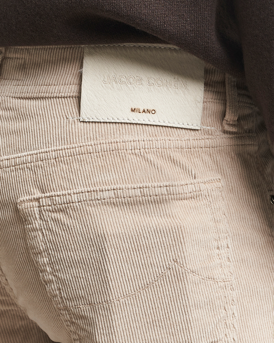 Hombres | Pantalones | Jacob Cohën | Bard 5-Pocket Medium Corduroy Trousers Off White