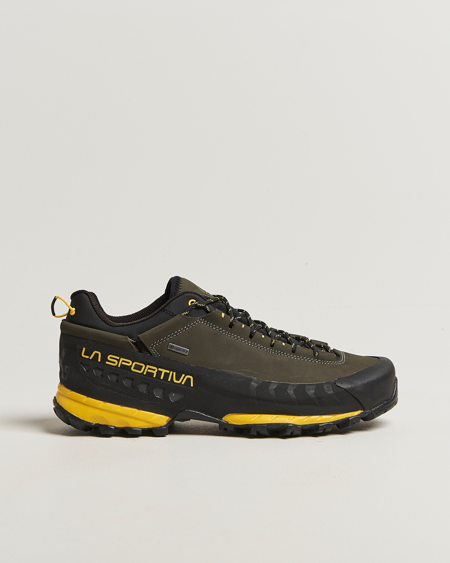 Hombres | Zapatillas de trail | La Sportiva | TX5 GTX Hiking Shoes Carbon/Yellow
