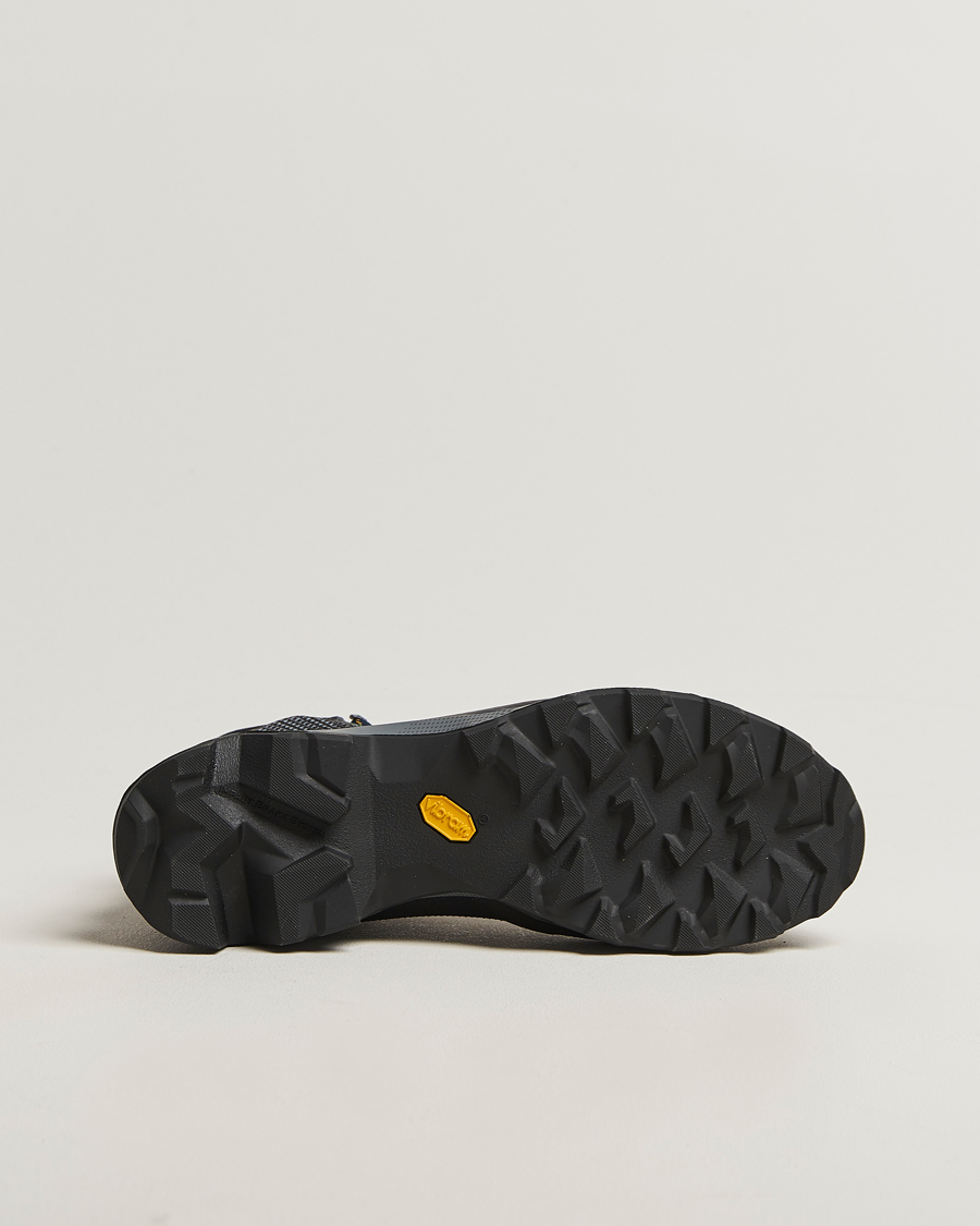 Hombres | Botas | La Sportiva | Aequilibrium GTX Hiking Boots Carbon/Jungle