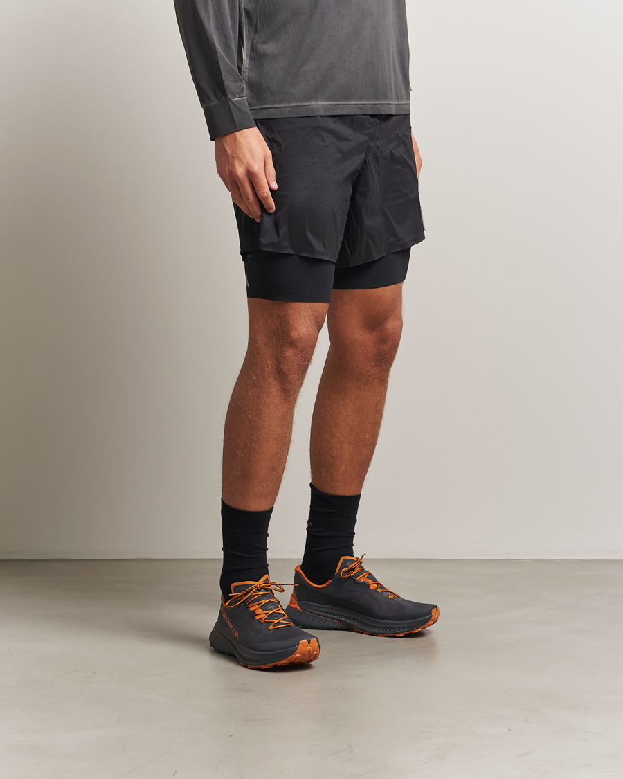 Hombres | Zapatillas de trail | La Sportiva | Prodigio Trail Run Sneakers Carbon/Marmalade