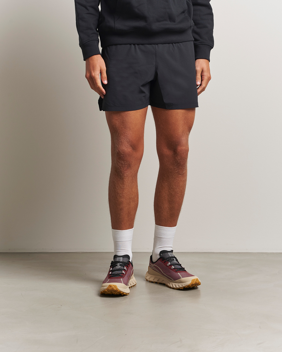 Hombres | Zapatillas de correr | Norda | 002a Running Sneakers Amaranth
