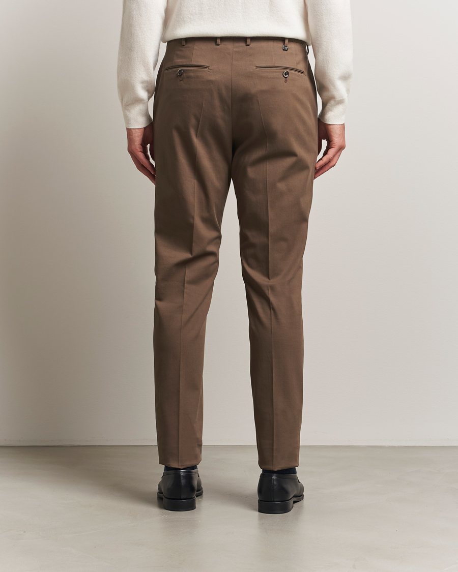 Hombres | Pantalones | PT01 | Slim Fit Pleated Cotton/Cashmere Trousers Dark Brown