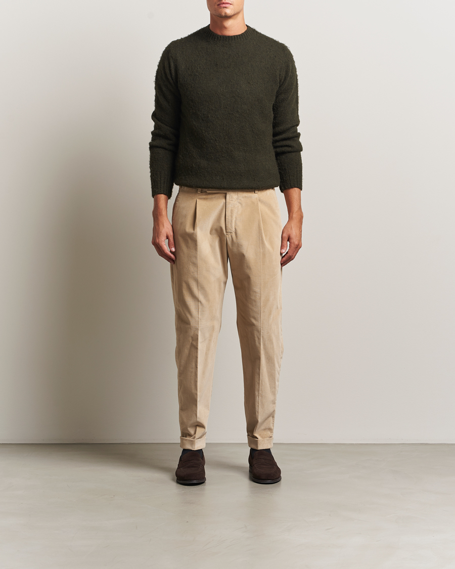 Hombres | Pantalones | PT01 | Slim Fit Pleated Corduroy Trousers Light Beige