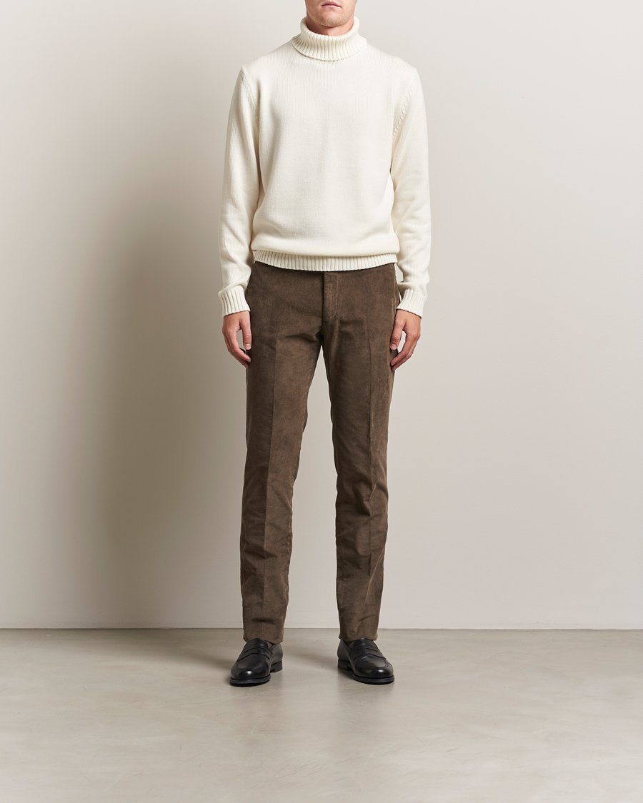 Hombres | Jerséis y prendas de punto | Zanone | Virgin Merino Wool Rollneck Latte