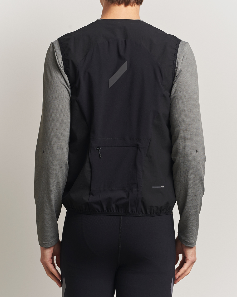 Hombres | Chalecos | SOAR Running | Rainout Gilet Black