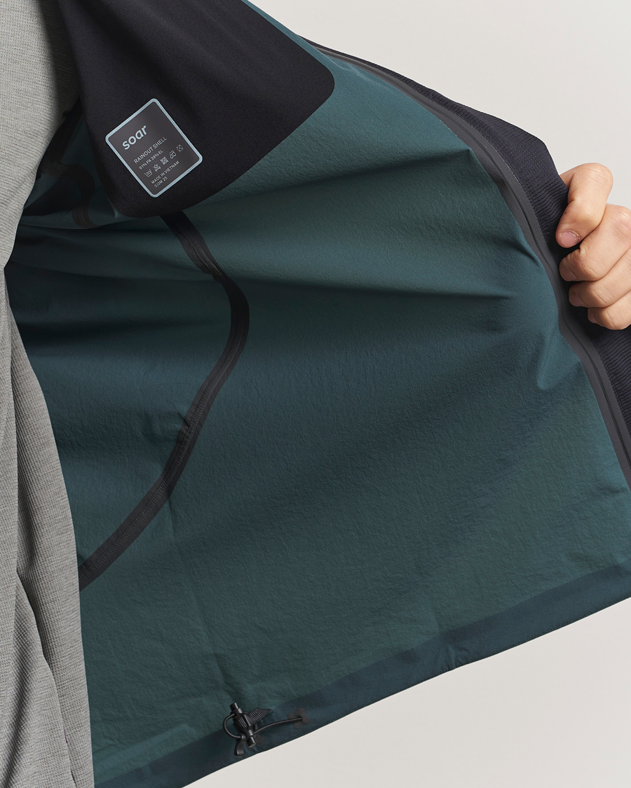 Hombres | Abrigos y chaquetas | SOAR Running | Rainout Shell Green Gables