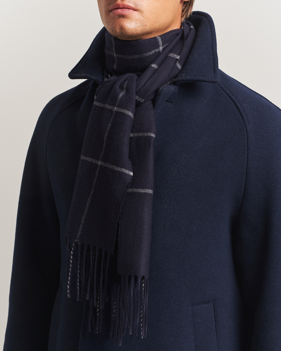 Hombres | Piacenza Cashmere Cashmere/Silk Window Pane Scarf Navy | Piacenza Cashmere | Cashmere/Silk Window Pane Scarf Navy