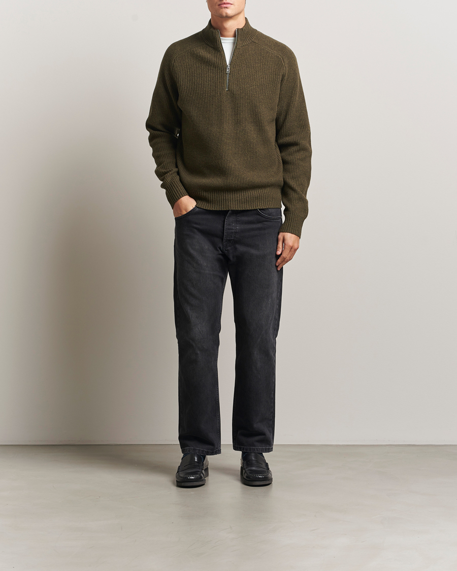 Hombres | Jerséis y prendas de punto | Filippa K | Ribbed Wool Half Zip Moss Green