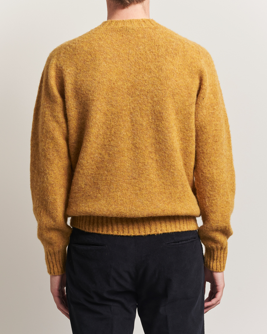 Hombres | Jerséis y prendas de punto | Sunspel | Brushed Shetland Crew Neck Saffron