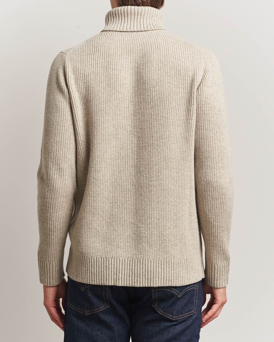 Hombres | Jerséis y prendas de punto | Charles Tyrwhitt | Chunky Merino Roll Neck Oatmeal