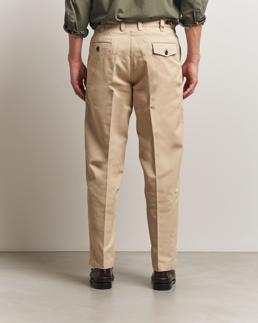 Hombres | Pantalones | Drake's | Flat Front Peached Cotton Chino Sand
