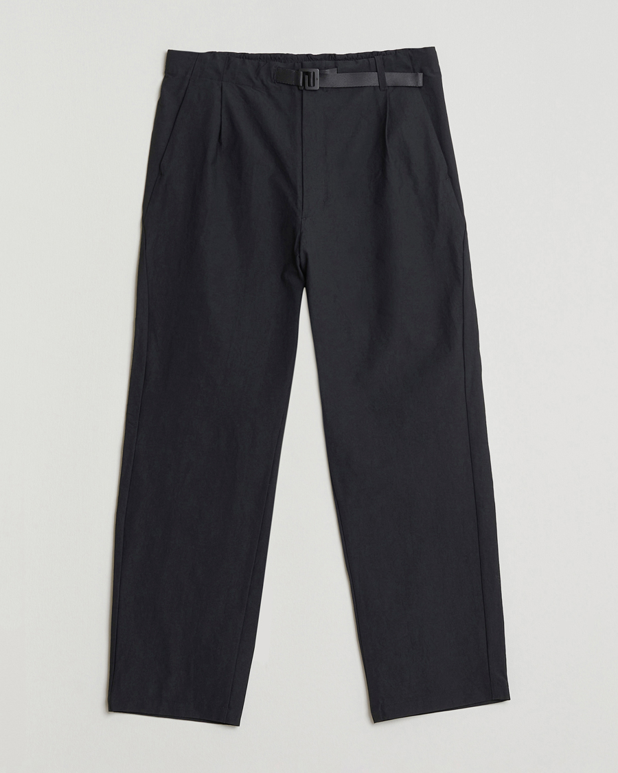 Hombres | Pantalones | Goldwin | One Tuck Tapered Pants Black