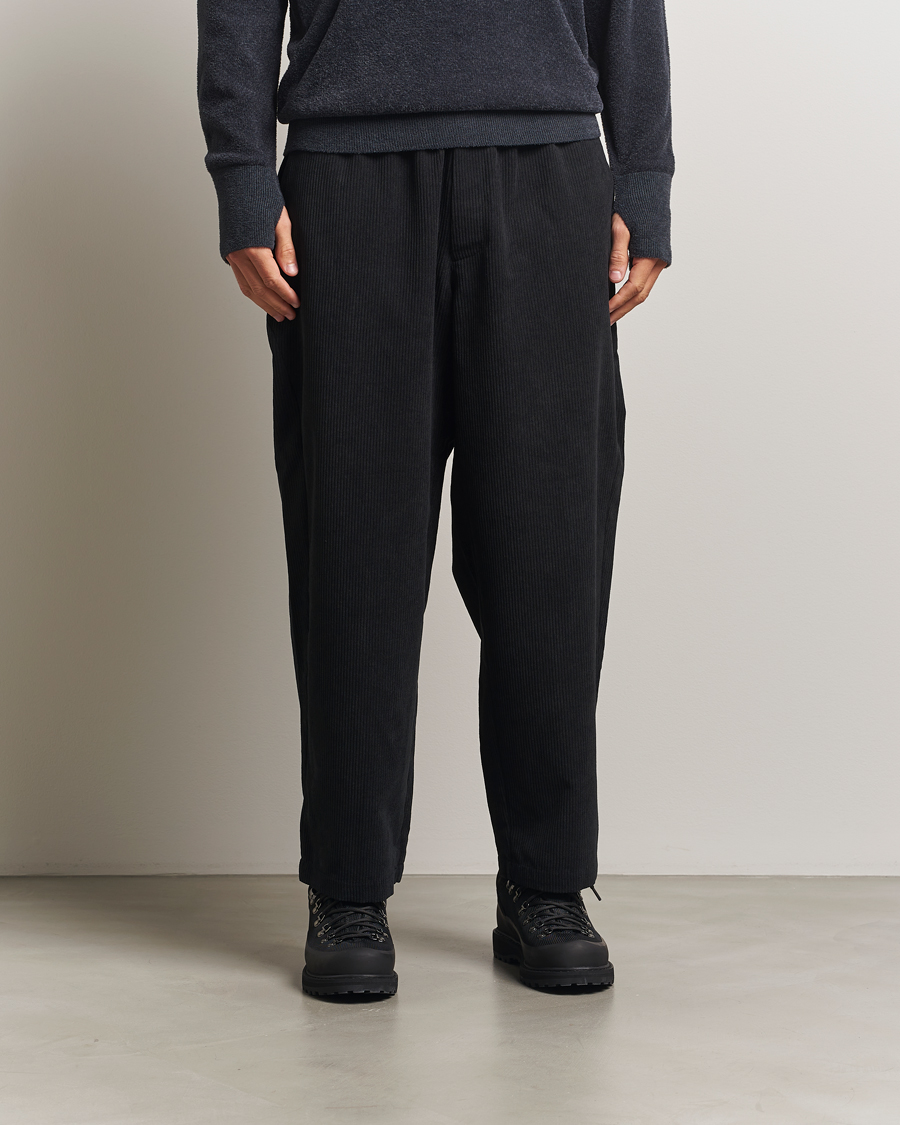 Hombres | Pantalones | Goldwin | Wale Corduroy Straight Pants Black