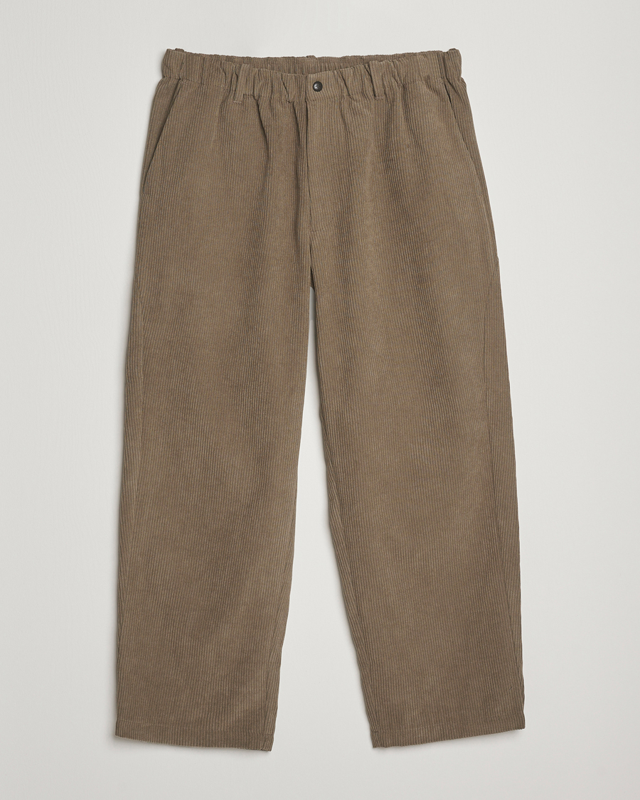 Hombres | Pantalones | Goldwin | Wale Corduroy Straight Pants Taupe