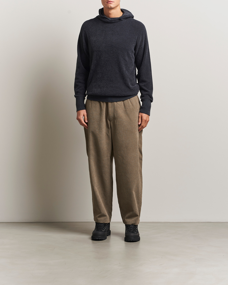 Hombres | Pantalones | Goldwin | Wale Corduroy Straight Pants Taupe