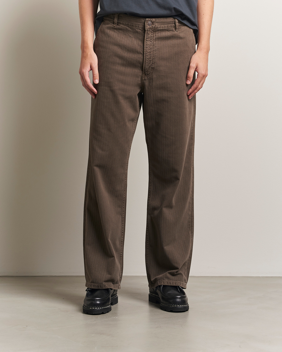 Hombres | Pantalones | Jeanerica | Genua Herringbone Twill Chino Brown