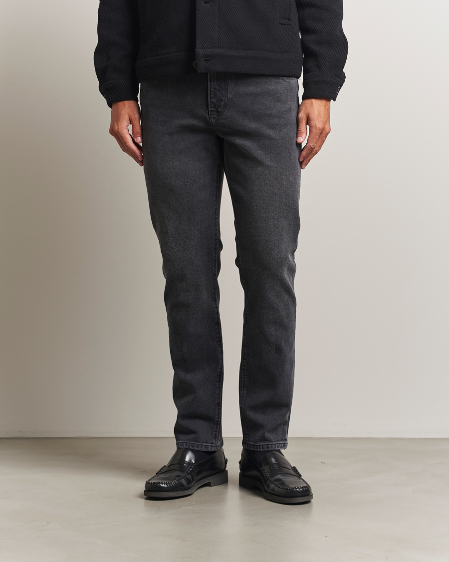 Hombres | Pantalones | Jeanerica | TM005 Tapered Jeans Black Overdye