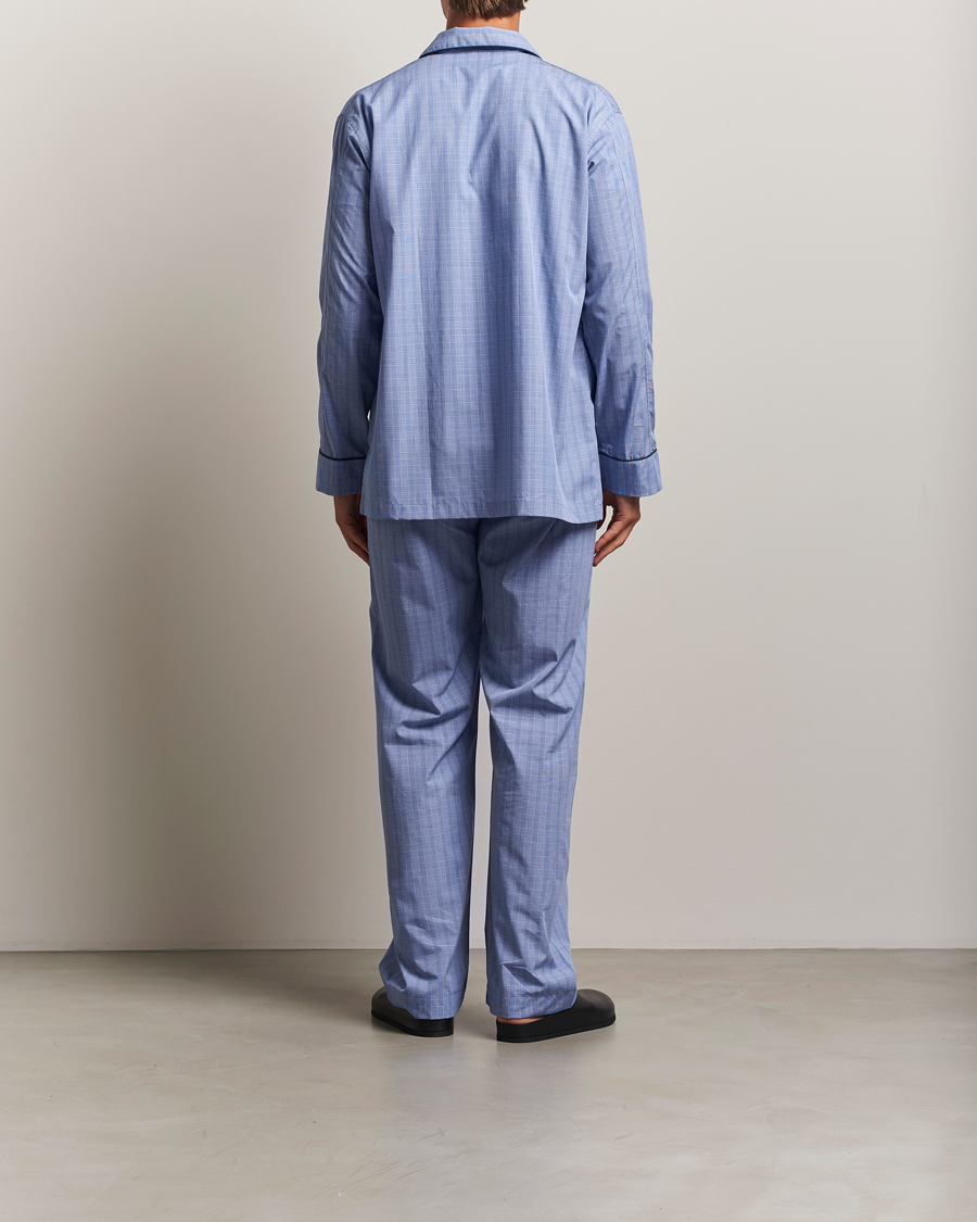 Hombres | Pijamas y batas | Derek Rose | Piped Cotton Pyjama Set Light Blue