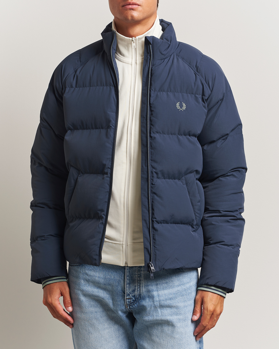 Hombres | Abrigos y chaquetas | Fred Perry | Raglan Padded Down Jacket Dark Airforce