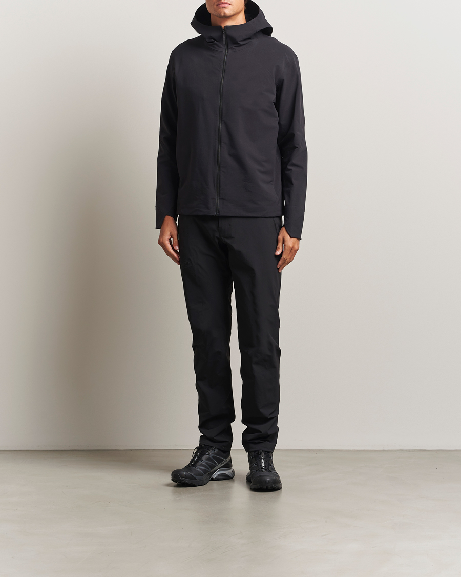 Hombres | Abrigos y chaquetas | Arc'teryx Veilance | Isogon GORE-TEX Hooded Shell Jacket Black