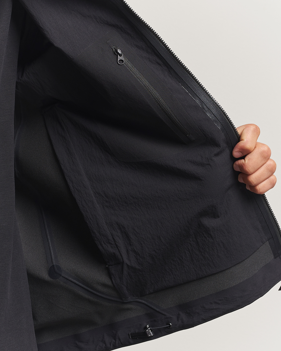 Hombres | Abrigos y chaquetas | Arc'teryx Veilance | Isogon GORE-TEX Hooded Shell Jacket Black