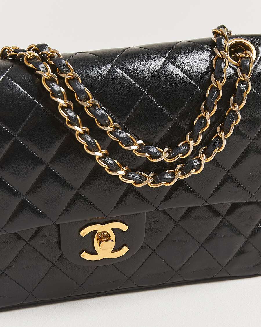 Hombres | Chanel Pre-Owned Classic Double Flap Medium Lambskin Black | Chanel Pre-Owned | Classic Double Flap Medium Lambskin Black