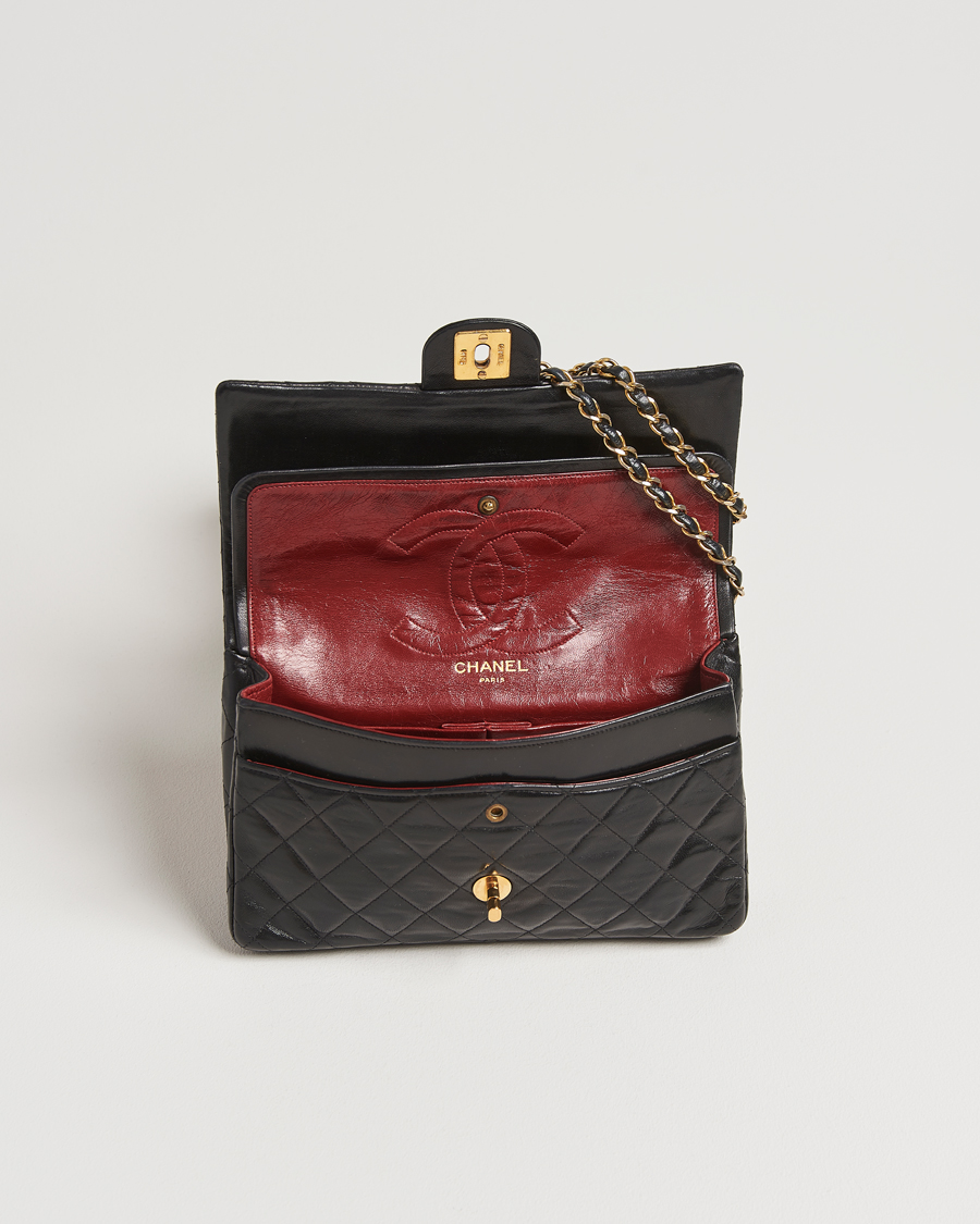 Hombres | Chanel Pre-Owned Classic Double Flap Medium Lambskin Black | Chanel Pre-Owned | Classic Double Flap Medium Lambskin Black