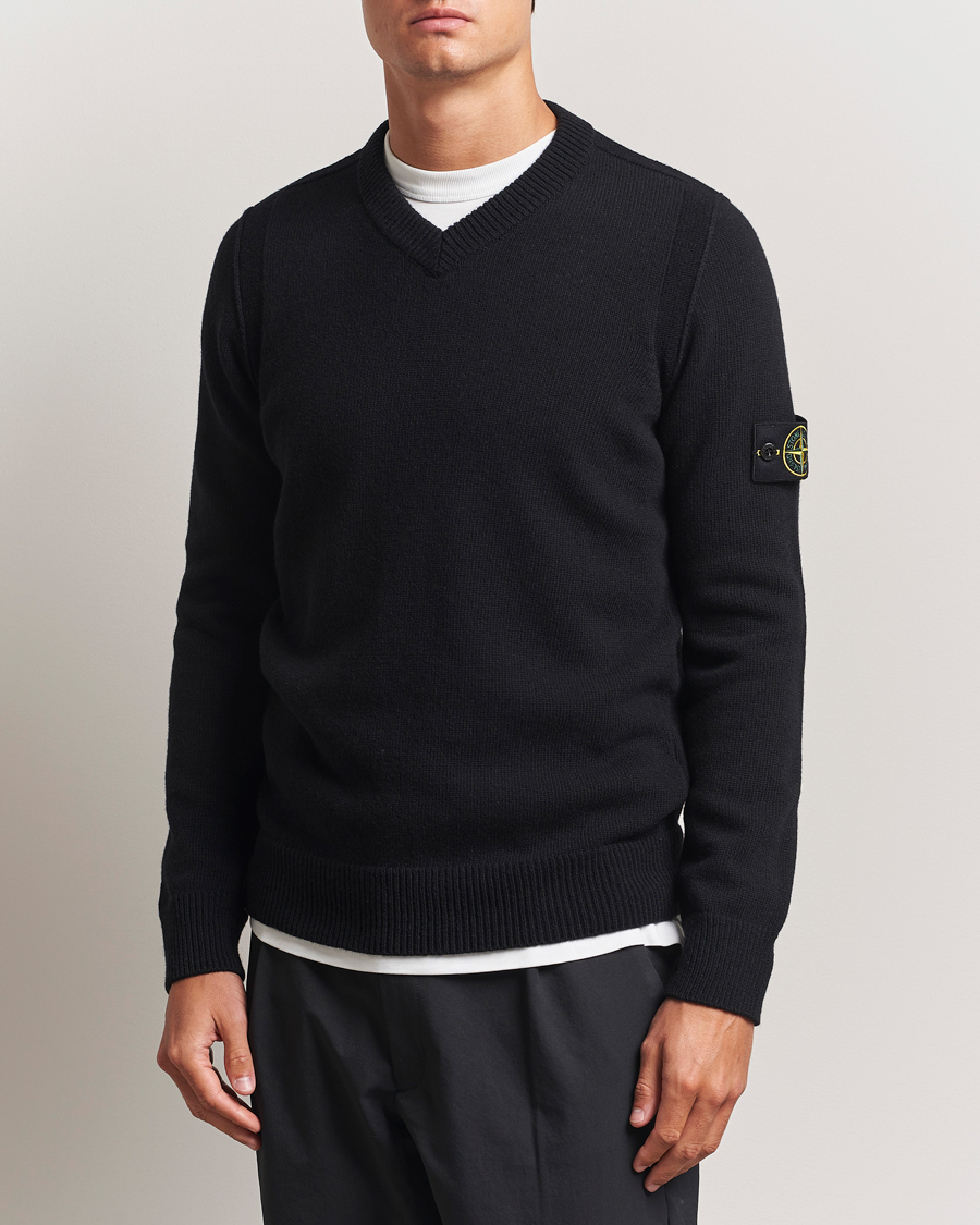 Hombres | Jerséis y prendas de punto | Stone Island | Knitted Lambswool V-Neck Black