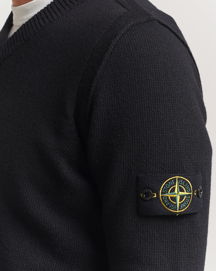 Hombres | Jerséis y prendas de punto | Stone Island | Knitted Lambswool V-Neck Black