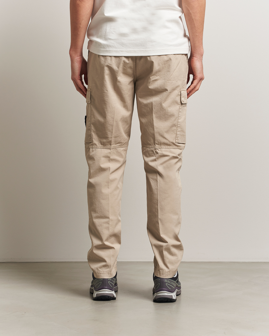 Hombres | Pantalones | Stone Island | Supima Cotton Stretch Cargo Trousers Desert