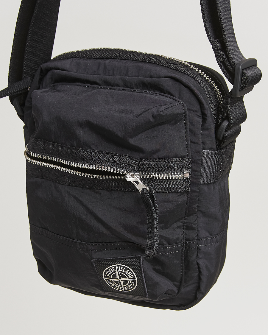 Hombres | Stone Island Nylon Metal Cross Body Bag Black | Stone Island | Nylon Metal Cross Body Bag Black