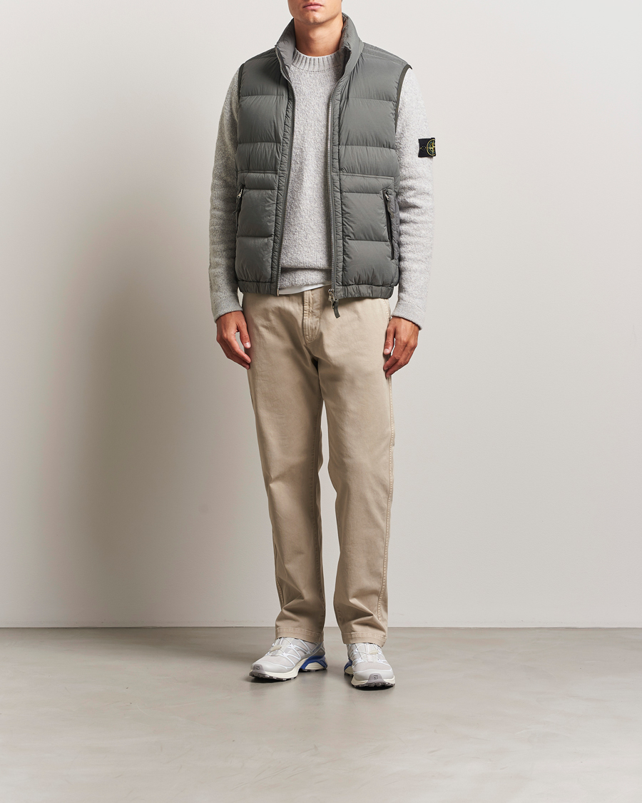 Hombres | Abrigos y chaquetas | Stone Island | Seamless Tunnel Nylon Down Vest Cement