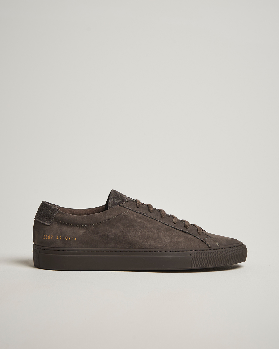 Hombres | Common Projects Original Achilles Nubuck Sneaker Charcoal | Common Projects | Original Achilles Nubuck Sneaker Charcoal