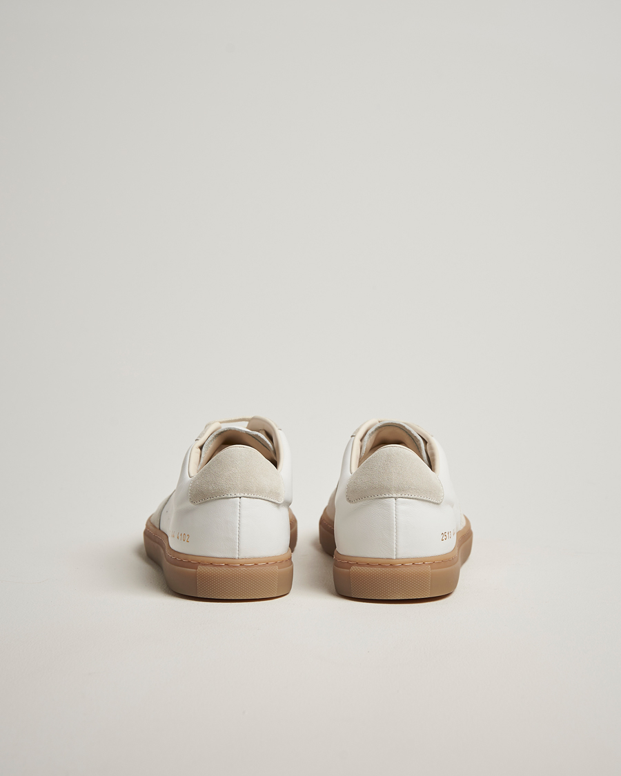 Hombres | Common Projects BBall Slim Gum Sole Sneaker Off White | Common Projects | BBall Slim Gum Sole Sneaker Off White