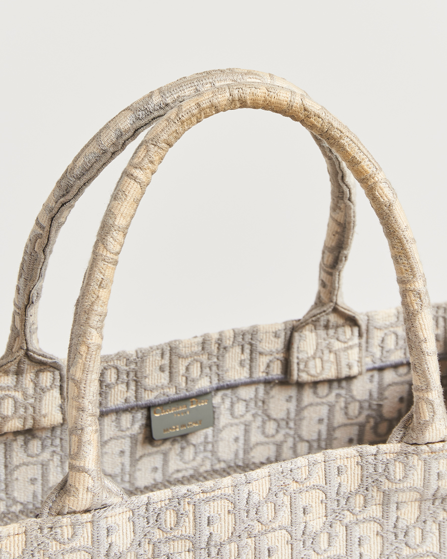 Hombres | Dior Pre-Owned Medium Dior Book Tote Light grey | Dior Pre-Owned | Medium Dior Book Tote Light grey