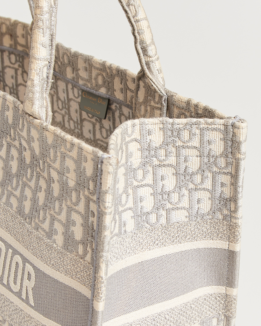 Hombres | Dior Pre-Owned Medium Dior Book Tote Light grey | Dior Pre-Owned | Medium Dior Book Tote Light grey