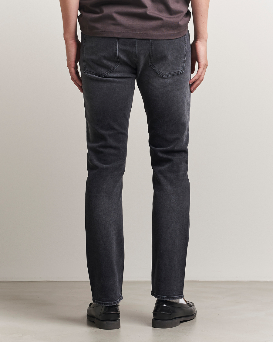 Hombres | Pantalones | Tiger of Sweden | Des Jeans Washed Black