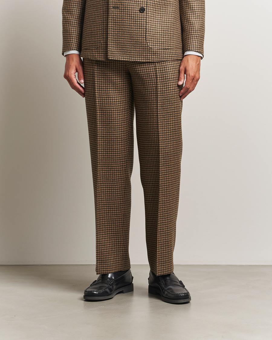 Hombres | Pantalones | Tiger of Sweden | Todne Swedish Wool Dogtooth Trousers Brown Olive