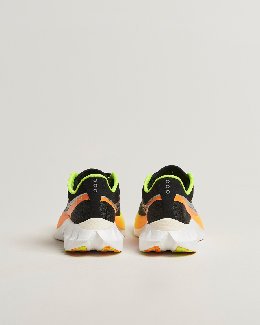 Hombres | Zapatillas de correr | Saucony | Endorphin Pro 4 Running Sneaker Black/VO2