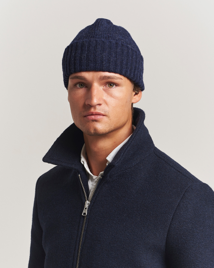 Hombres | Gorros | Robert Mackie | Rona Ribbed Shaggy Lambswool Beanie Blue
