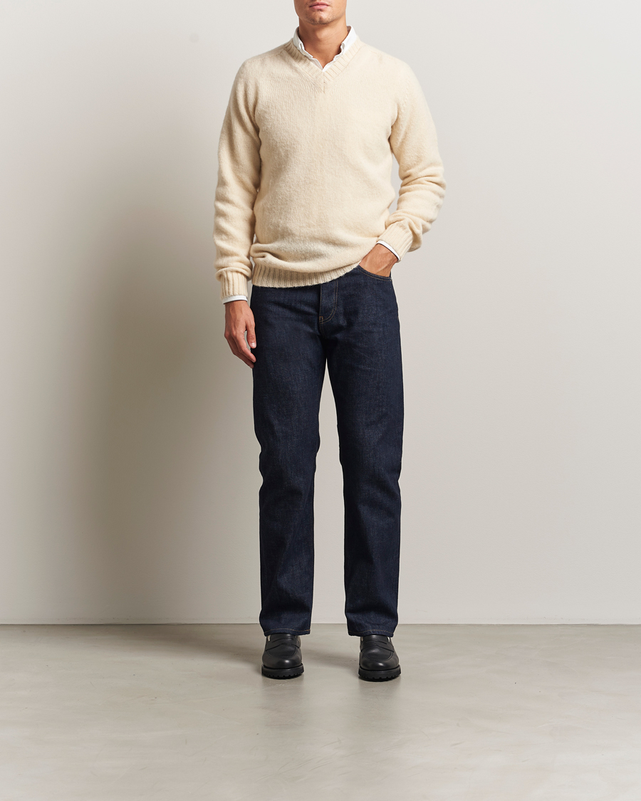 Hombres | Jerséis y prendas de punto | Harley Of Scotland for Care of Carl | Harley Of Scotland Brushed Supersoft Lambswool V-Neck Vanilla