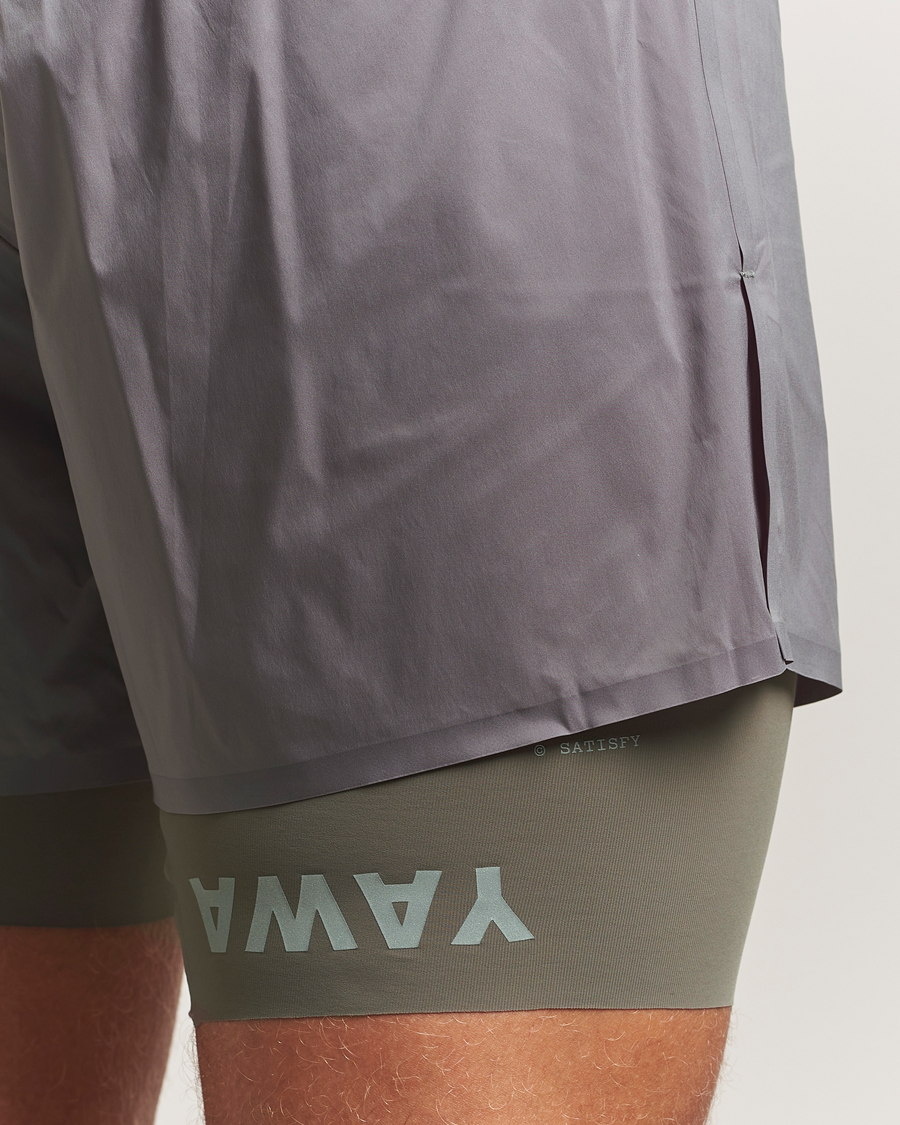 Hombres | Pantalones cortos | Satisfy | TechSilk 8 Inch Shorts Shadow