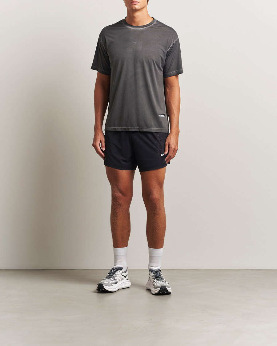 Hombres | Camisetas | Satisfy | AuraLite T-Shirt Pigment Black