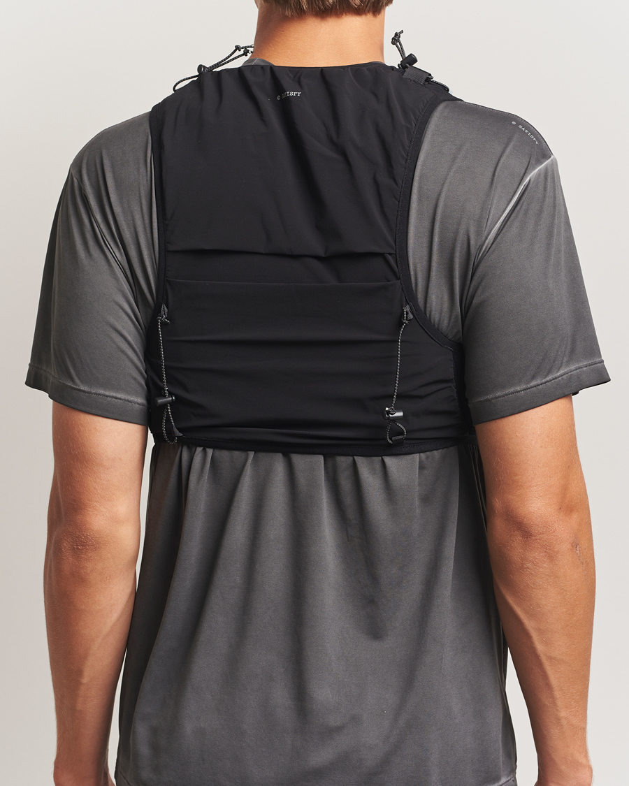 Hombres | Satisfy Justice Cordura Hydration Vest 5L Black | Satisfy | Justice Cordura Hydration Vest 5L Black