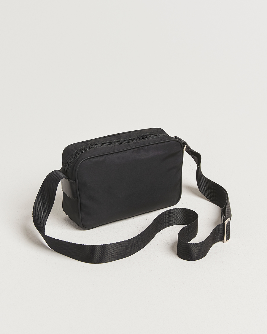 Hombres | Prada Pre-Owned Tessuto Nylon Leather Shoulder Bag Black | Prada Pre-Owned | Tessuto Nylon Leather Shoulder Bag Black