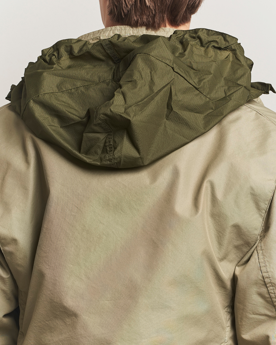 Hombres | Abrigos y chaquetas | BEAMS PLUS | MIL Field Jacket Olive