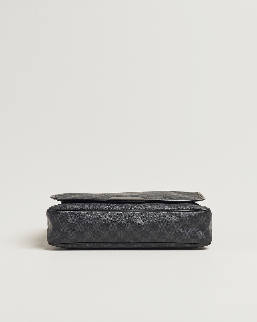 Hombres | Louis Vuitton Pre-Owned Daniel MM Shoulder Bag Damier Graphite | Louis Vuitton Pre-Owned | Daniel MM Shoulder Bag Damier Graphite