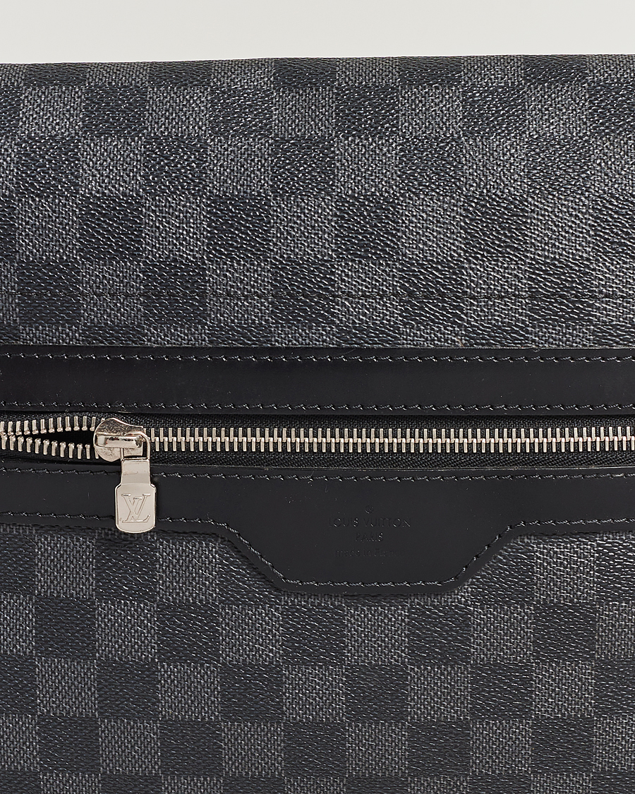 Hombres | Louis Vuitton Pre-Owned Daniel MM Shoulder Bag Damier Graphite | Louis Vuitton Pre-Owned | Daniel MM Shoulder Bag Damier Graphite