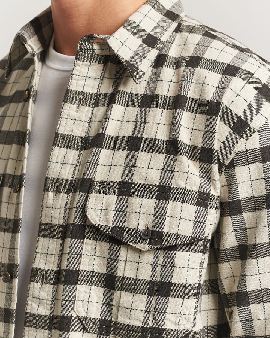 Hombres | Camisas | Filson | Checked Alaskan Guide Shirt Cream/Grey